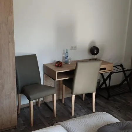 Szálloda & Heidekrug Plau am See